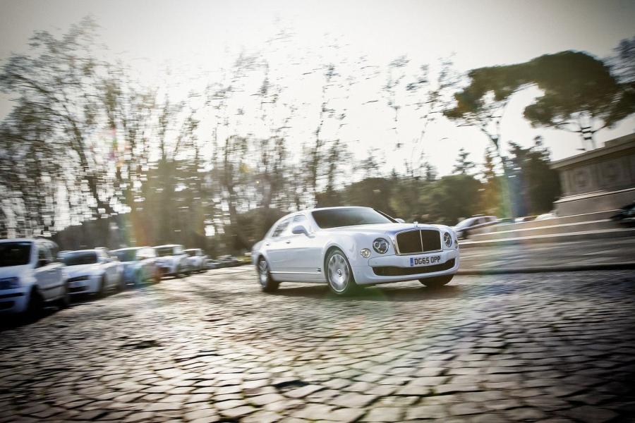  Bentley Mulsanne Speed 2015 года  (фото 57 из 117)